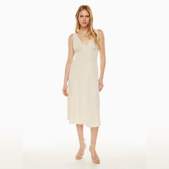 Aritzia Dresses & Skirts - Aritzia Wilfred Celestia Dress